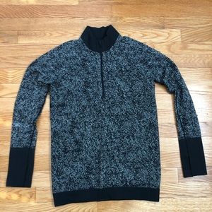 Lululemon black & white running shirt